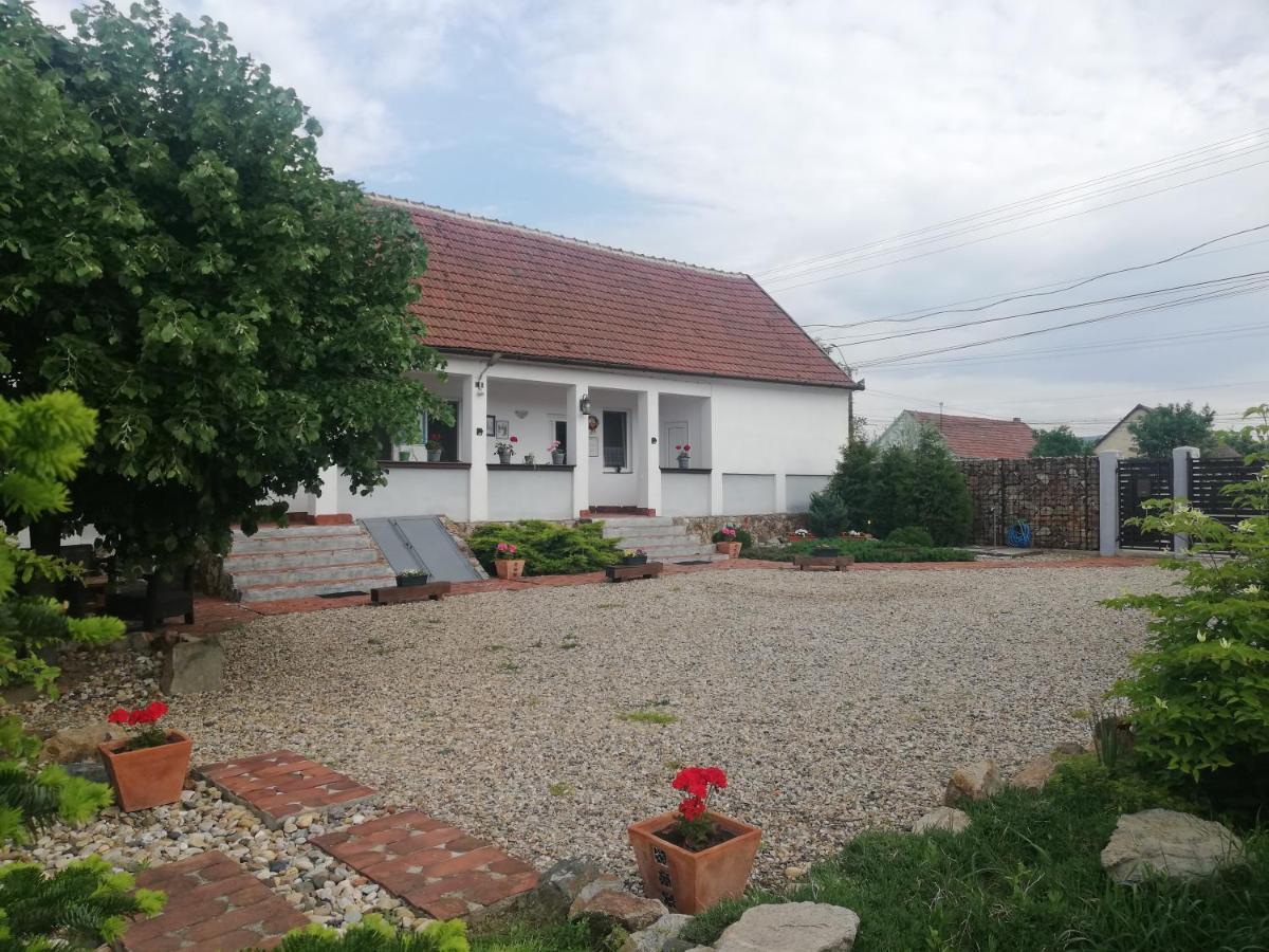 Casa Ago - Guest House Paulis Екстериор снимка